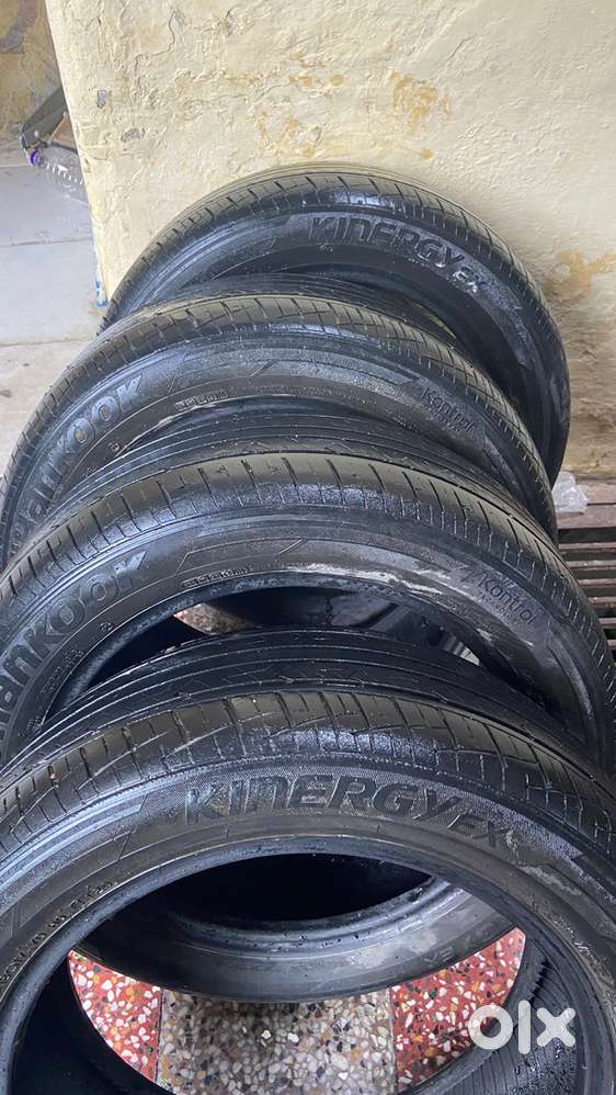 Hankook continental tyres good condition total eight tyres