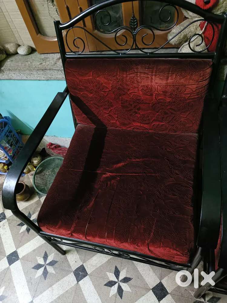 2 Seeter rod iron sofa cum chair