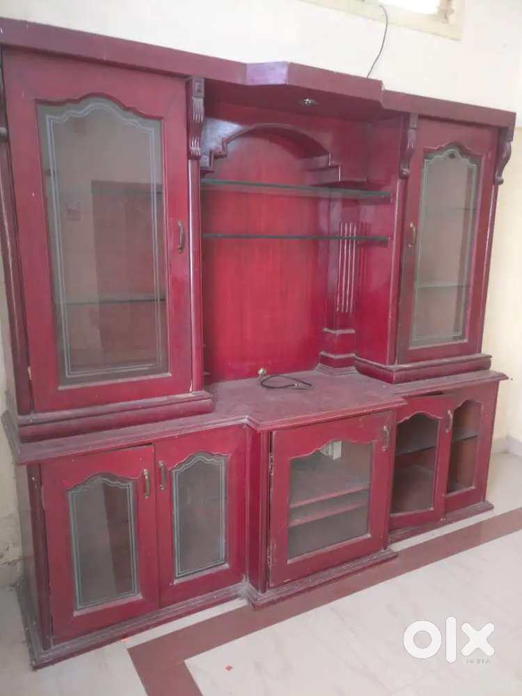 TV SHOWCASE