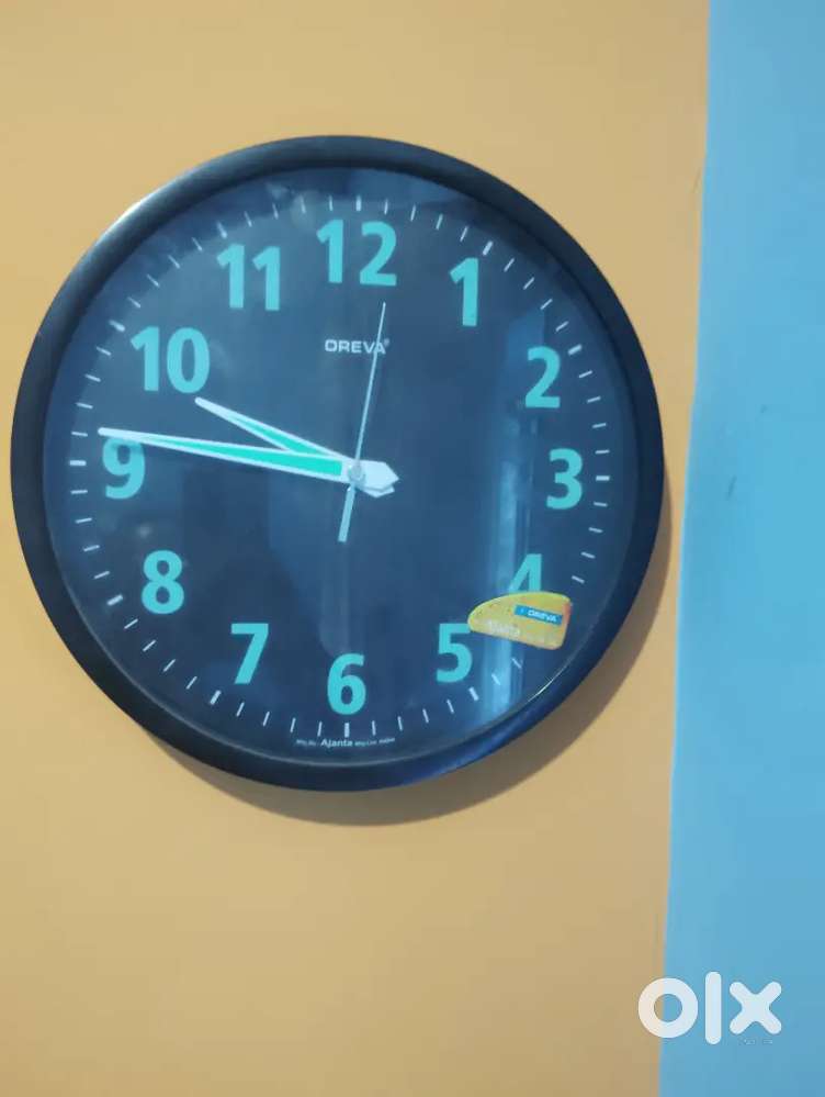 Wall watch 1 piece