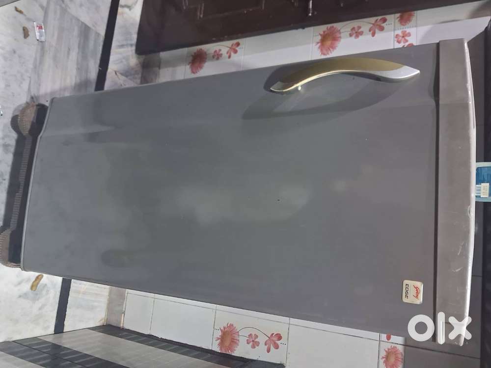 Godrej Edge Gray colour 185ltr