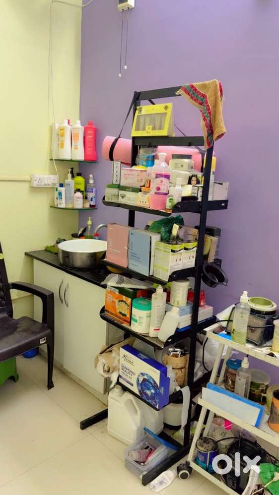 For sell Beauty parlour for urgent need money