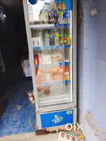 Shop refrigerator