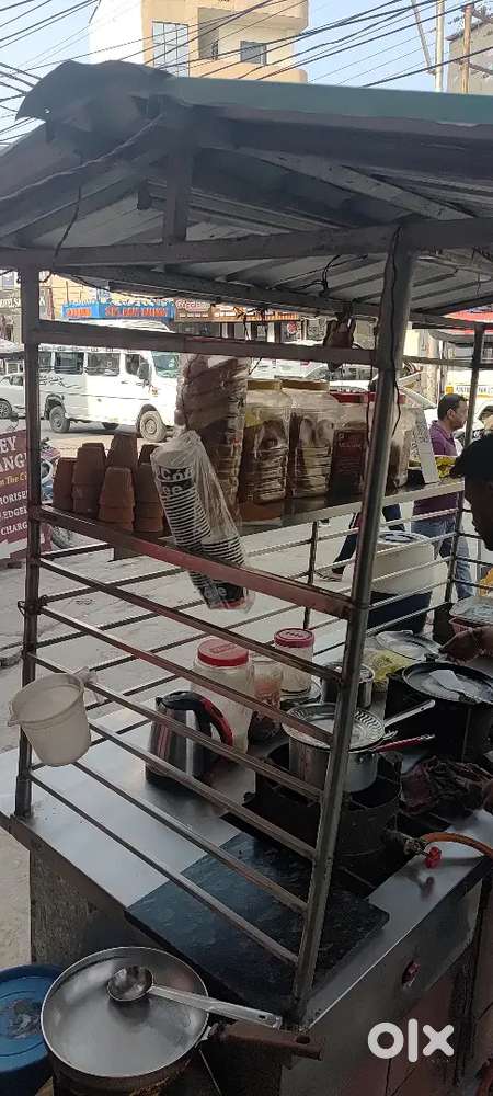 काउंटर है गुड कंडीशन में।