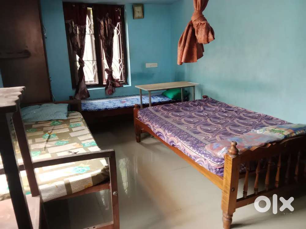 FOUR/THREE SHARING ROOMS 3000/3500@KAITHAMUKKU