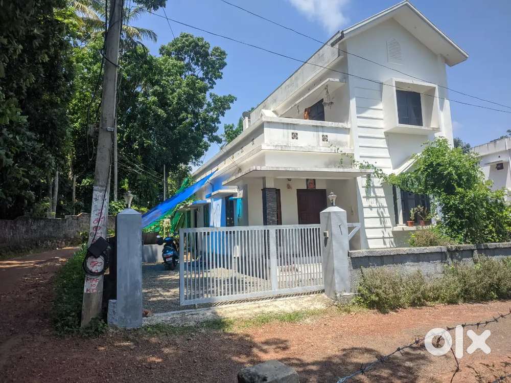 പാത്താ മുട്ടം 5 cent 3 bedroom attached.43 .lakh.