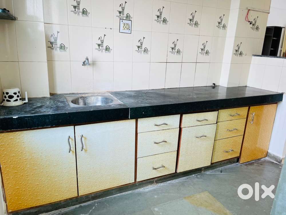 Very Nice 2bhk Flat For Rent at Nr Dev Aurum Complex Prahladnagar