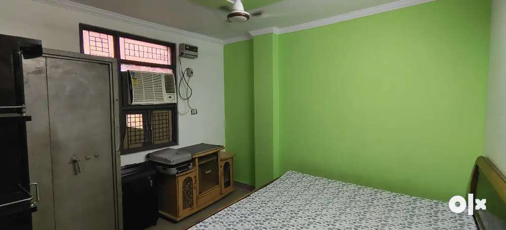 2 BHK full furnished flat with 2 Beds and 1 AC