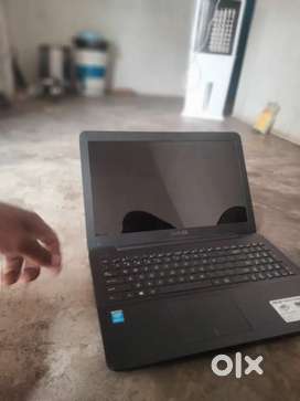 Asus laptop with Charger and mouse