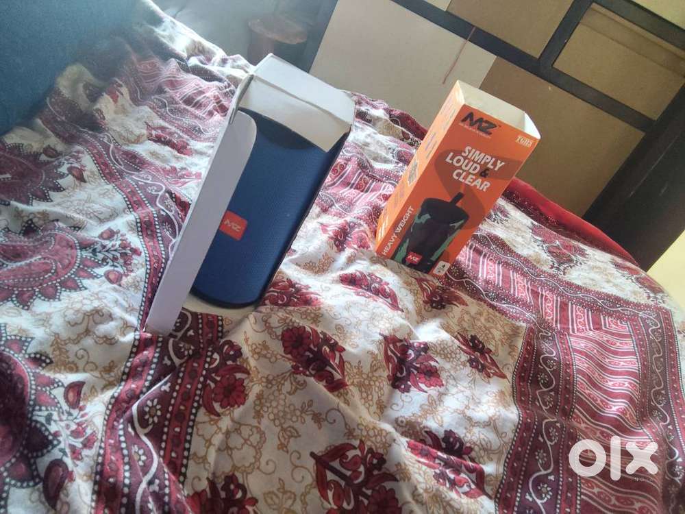 MZ BRAND NEW MONTH AGO speaker