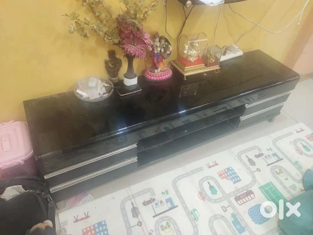 Tv unit table
