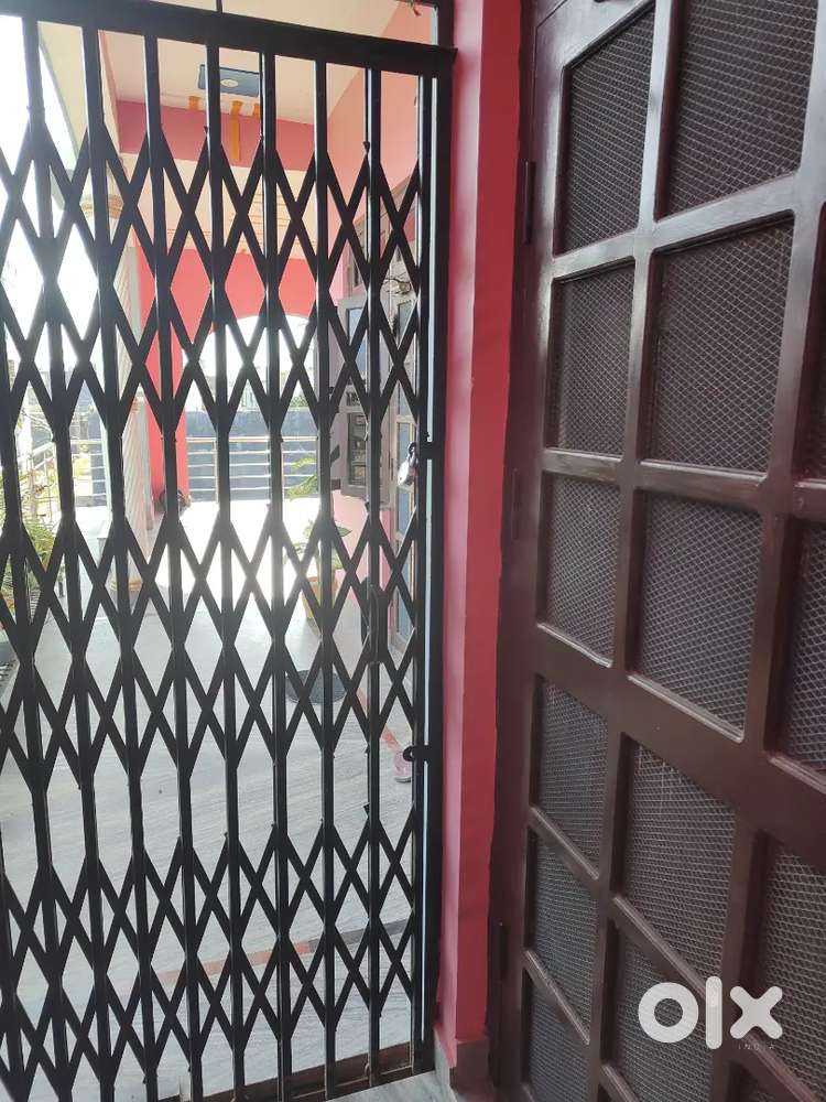Room for rent available, single