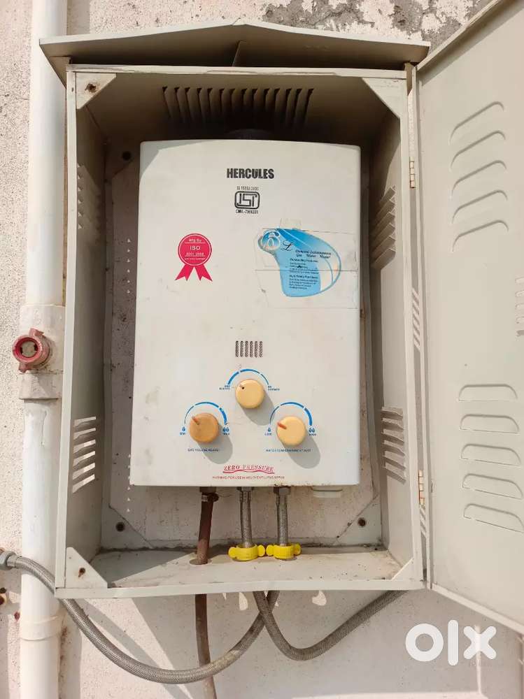 Gas geyser and geyser box (ગીસર અને તેની બાર ની પેટી)