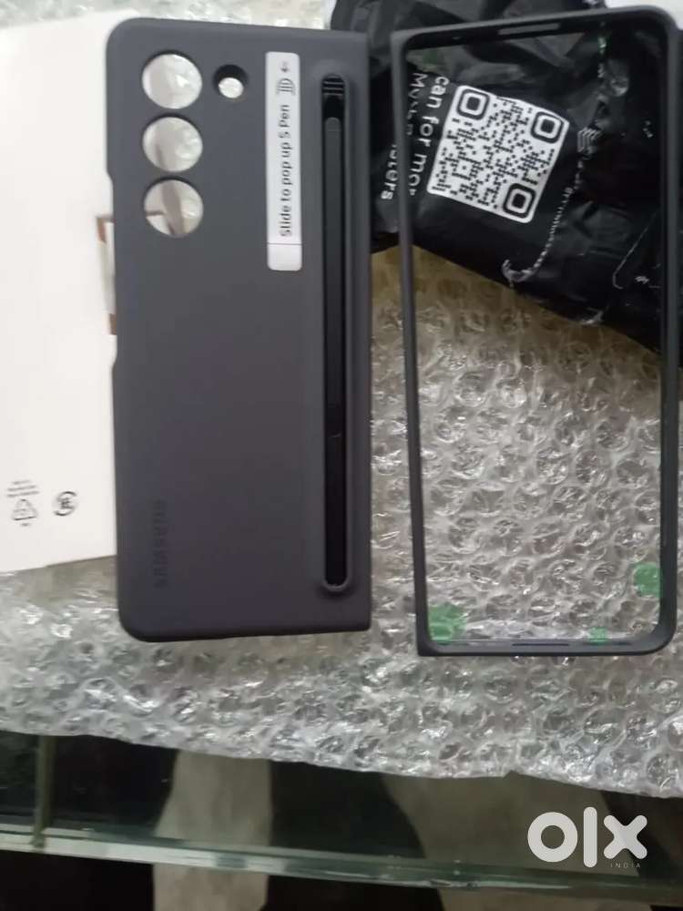 Samsung fold 5 orignal cover with orignal s pen