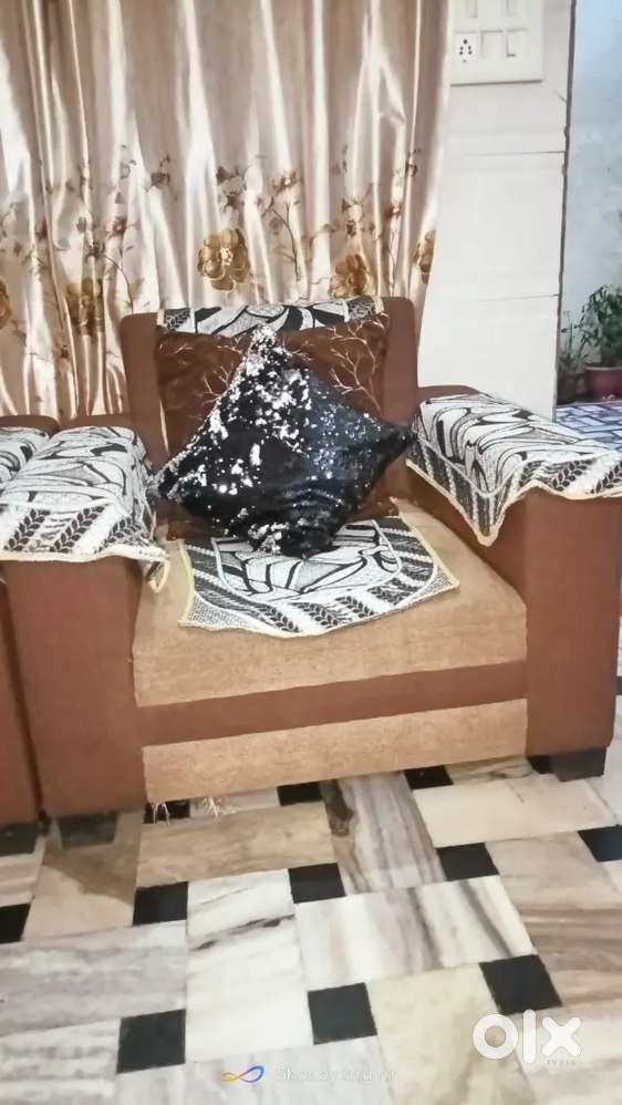 5 seater sofa