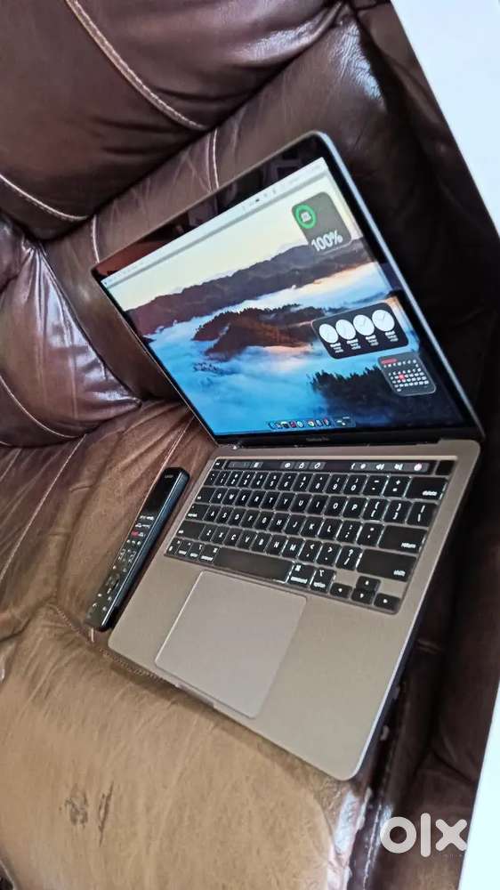 Apple macbook pro M1 pro 16 gb ram 500 gb hdd storage