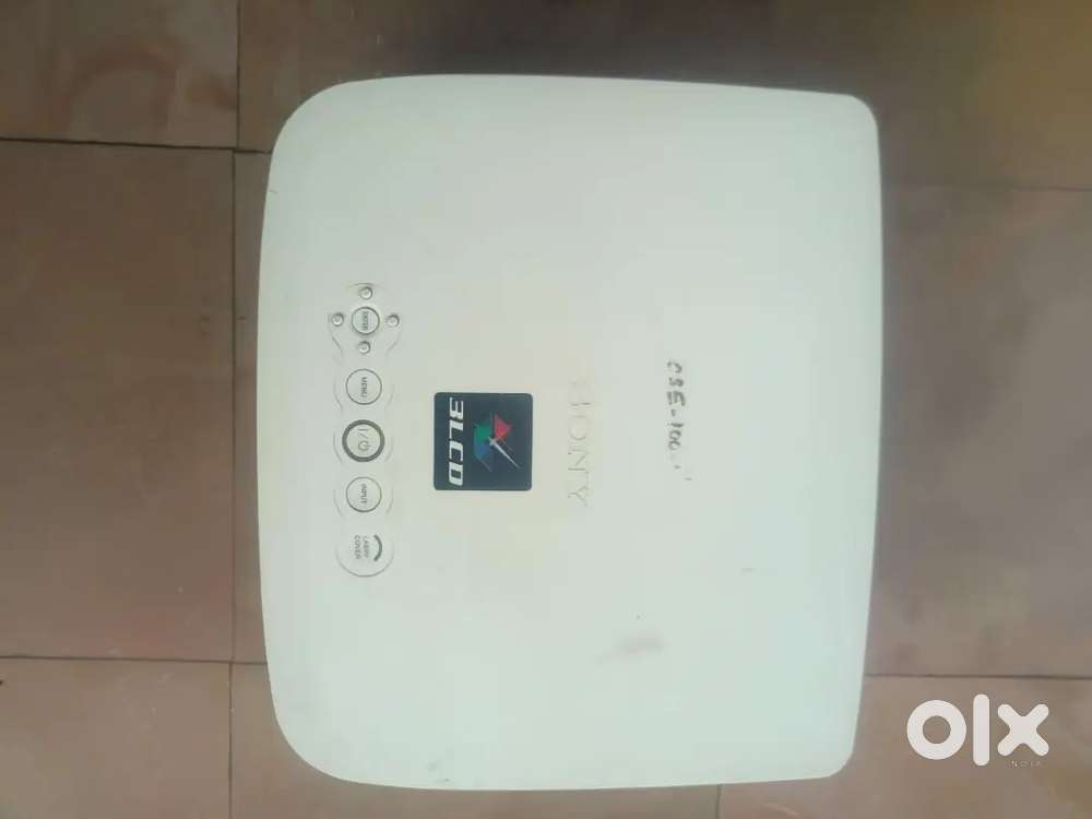 Sony projector for sale good condition