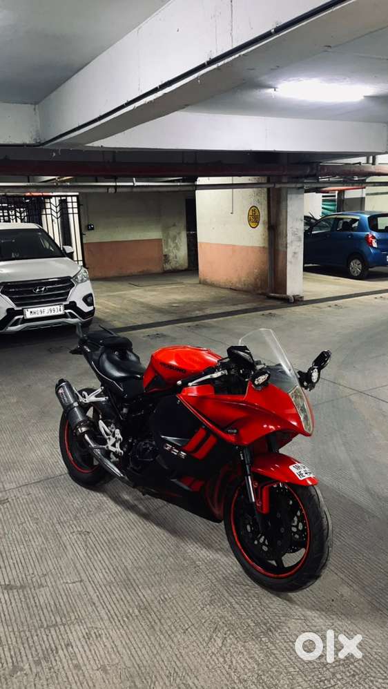 Hyosung GT650R 2016