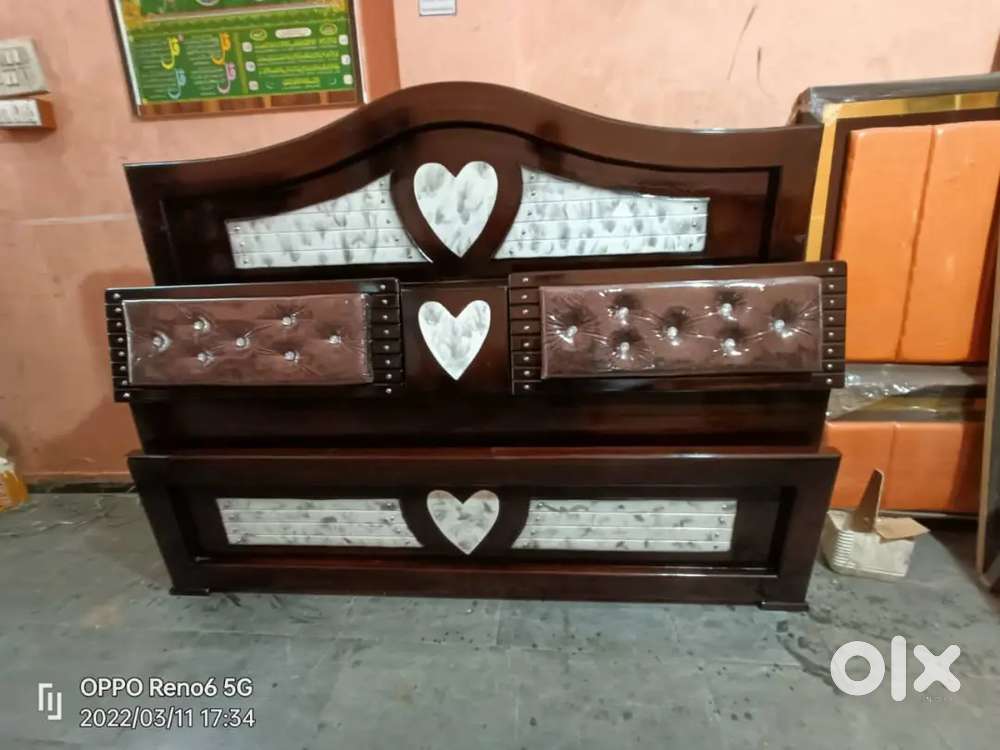 Couple bed king size bed
