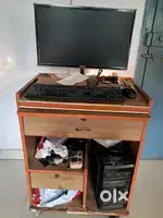 Desktop PC with Table