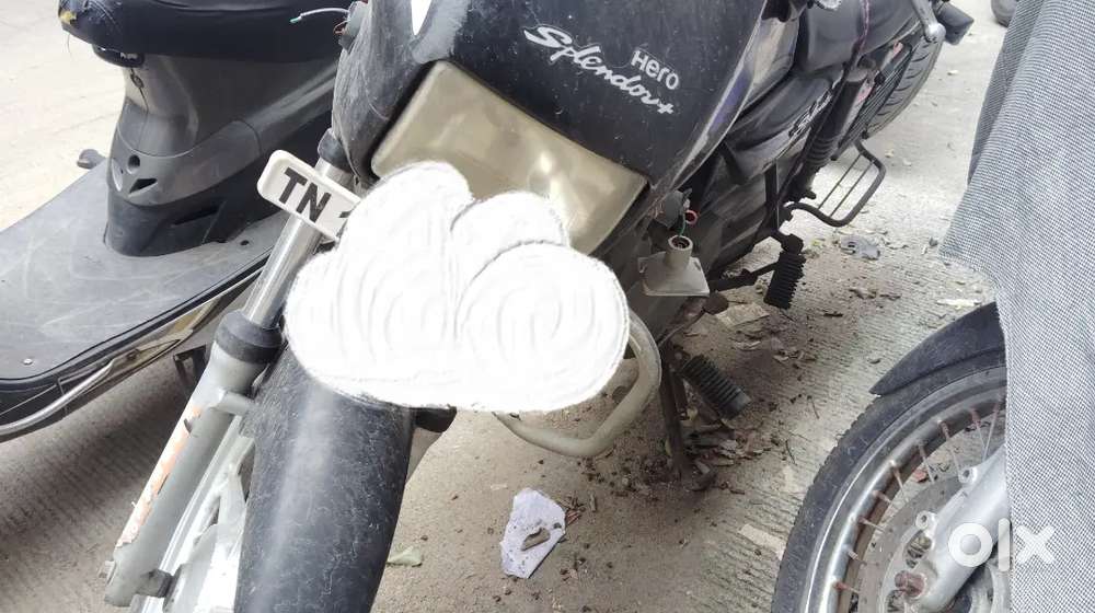 Hero splendor plus i3s