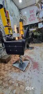 2 saloon chair
