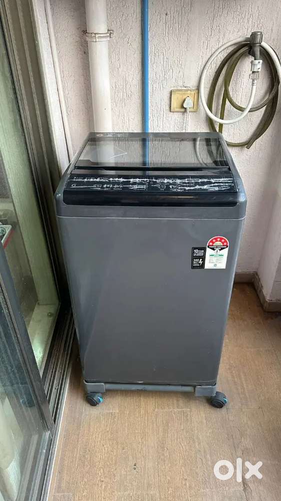 Whirlpool 6th Sense White Magic classic washing machine with Stand