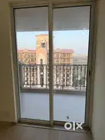 1 room in a 3bh available for rent in DLF express Greens M1