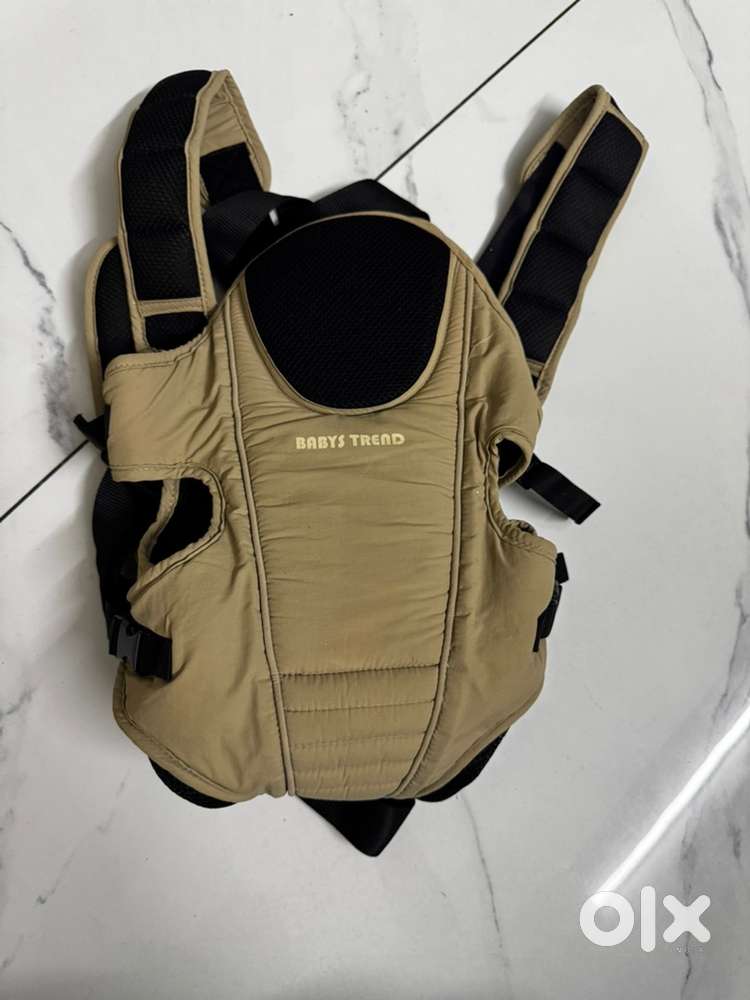 3-in-1 Baby's trend 3 way baby carrier for holding baby