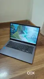Asus Laptop almost Brand new