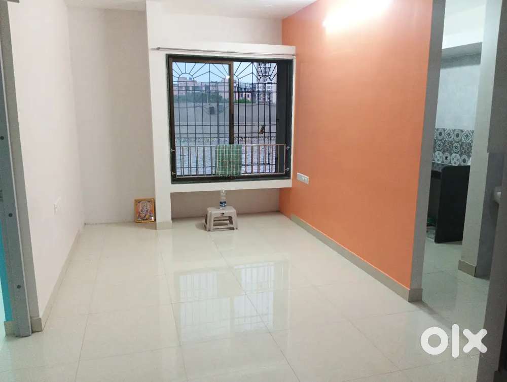 Available 1 BHK flat for rent western toilet sector 6