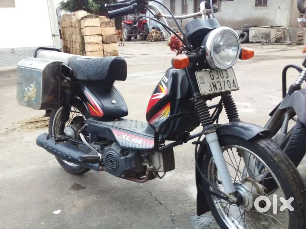 TVS XL 100