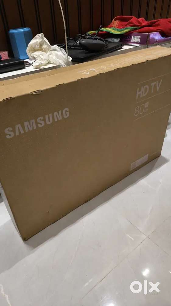 Samsung 32inc smart led TV Brand new