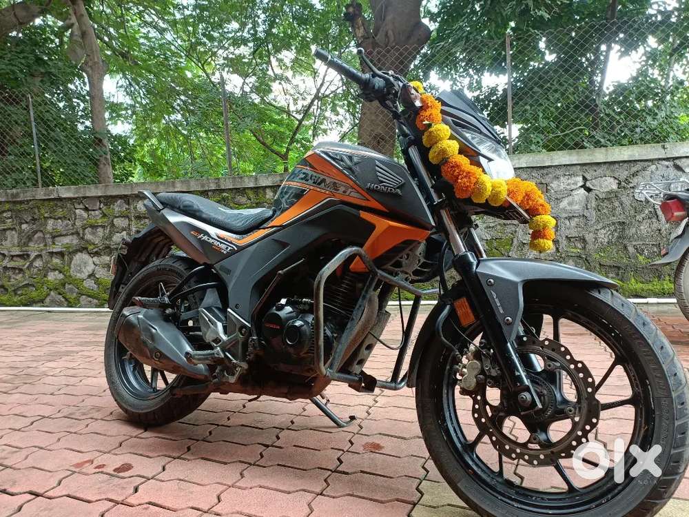 Hornet 160 R Special Edition