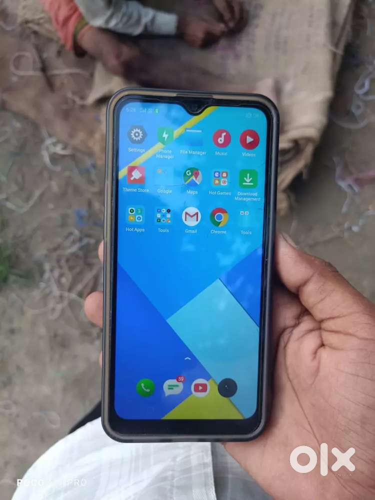Realme C2 2/32 gb front camera blur.