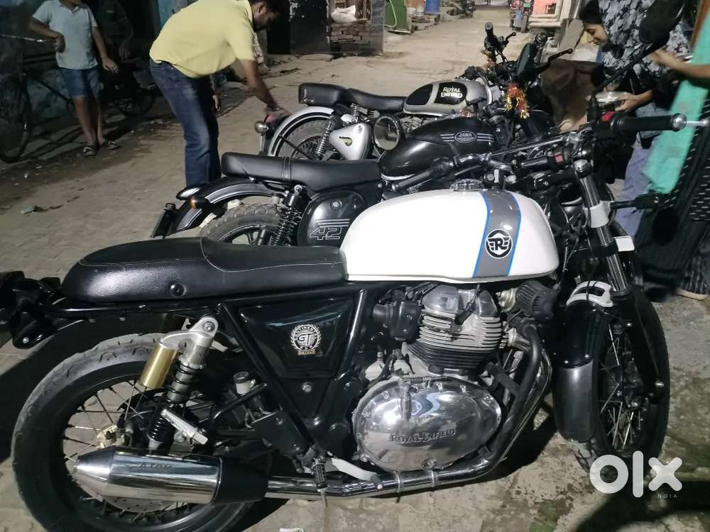 Excellent condition and scratch less