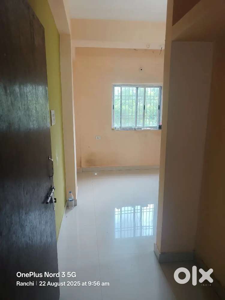 Need room partner boy in job. I'm also in job