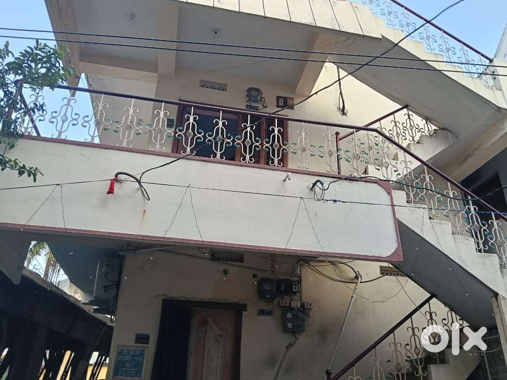 Individual house near mainroad