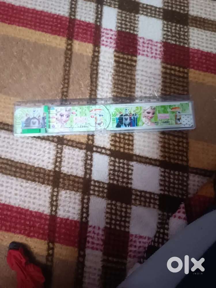 Bouncing ball, puzzle scale, car eraser