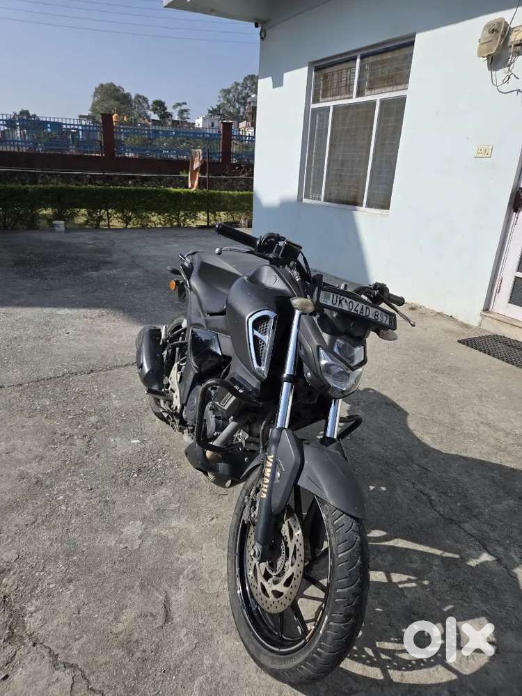 Yamaha fzv3