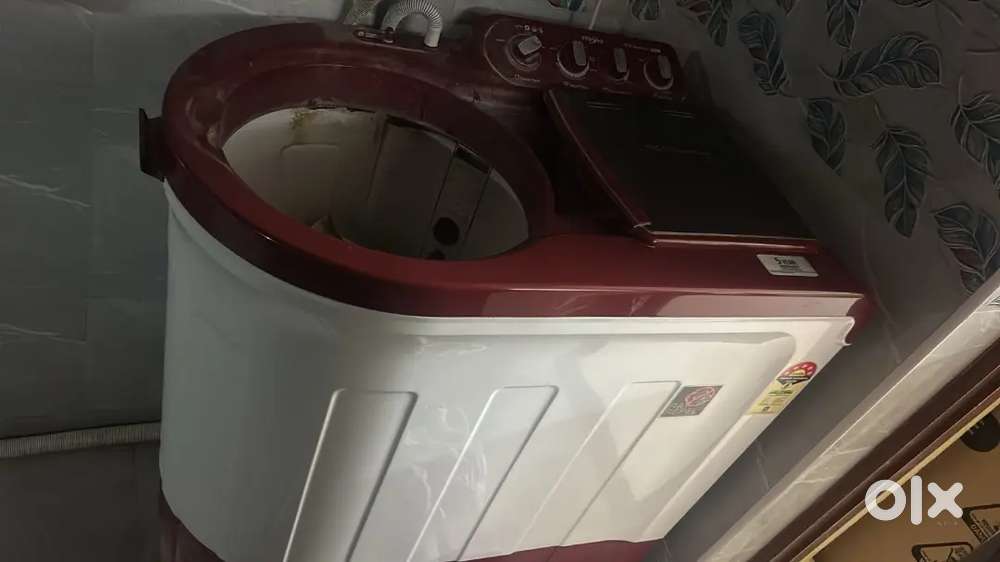 Whirlpool semi automatic washing machine on sale