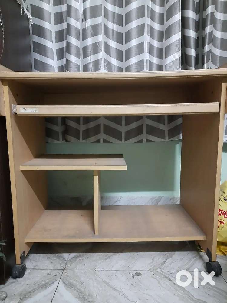 Computer Table