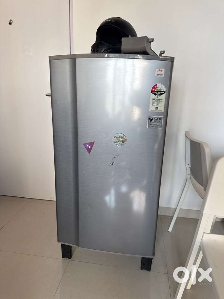 Godrej fridge single door 180ltr