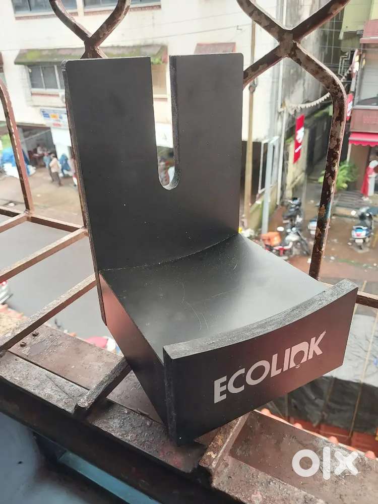 Display wooden kiosks stand for mobile or electronics