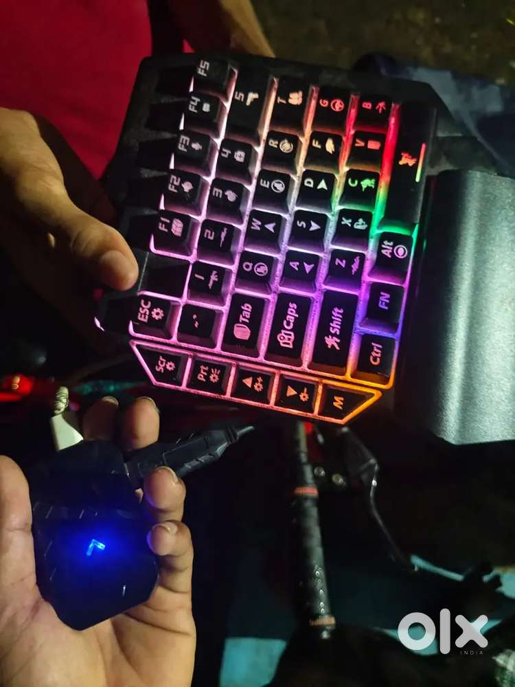 Phone connection keyboard gaming