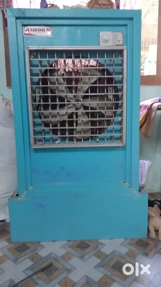 Big Cooler goods condition sab chalu he