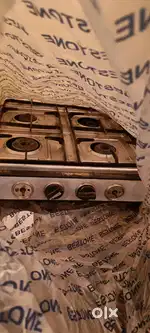 4 burner gas stve in working condition