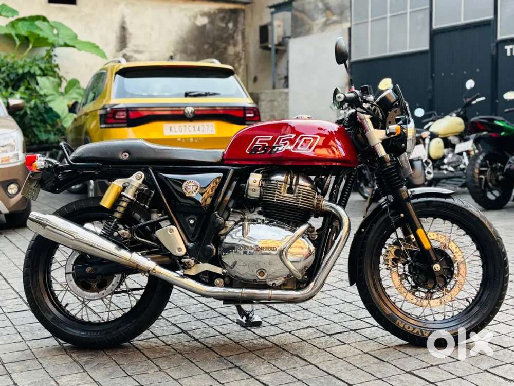 2022 GT 650 WITH RED ROOSTER