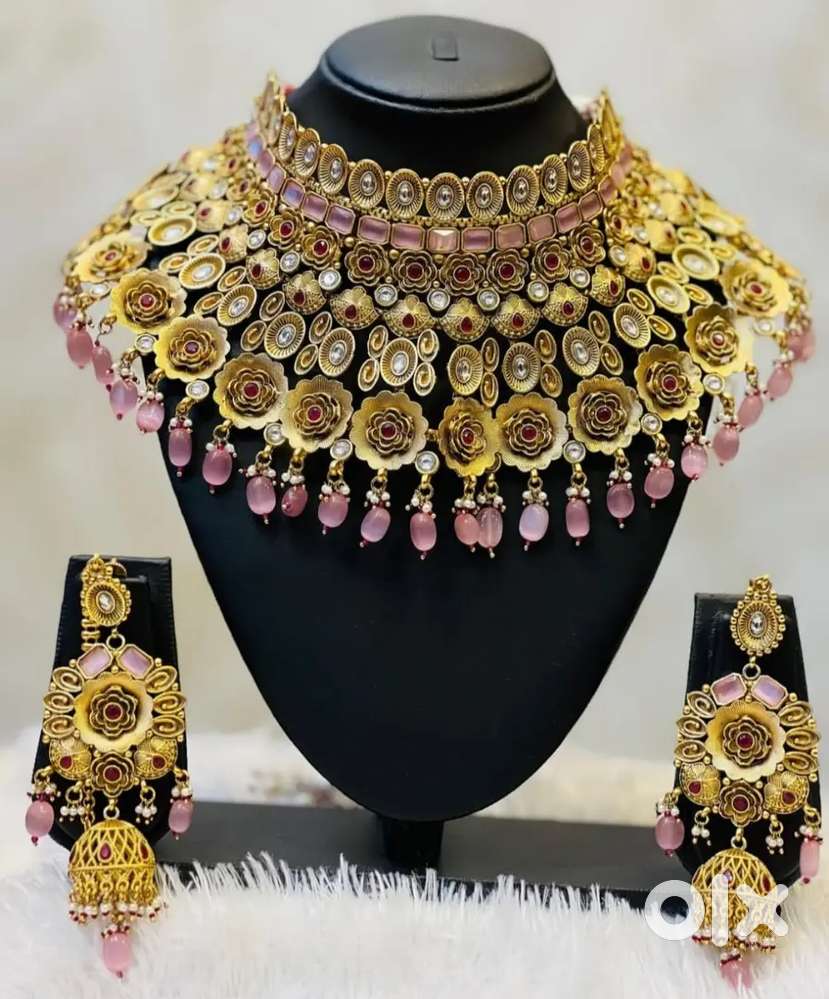 Rental jewellery shop