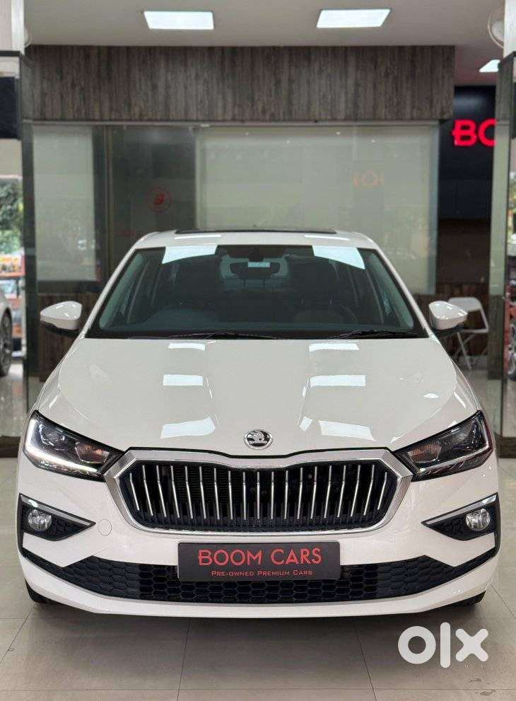 Skoda Slavia 1.5 TSI Style, 2023, Petrol